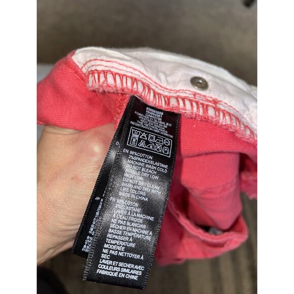 Forever 21 sz. 28 red/ pink short jean shorts. Great pair, comfortable - Picture 2 of 10